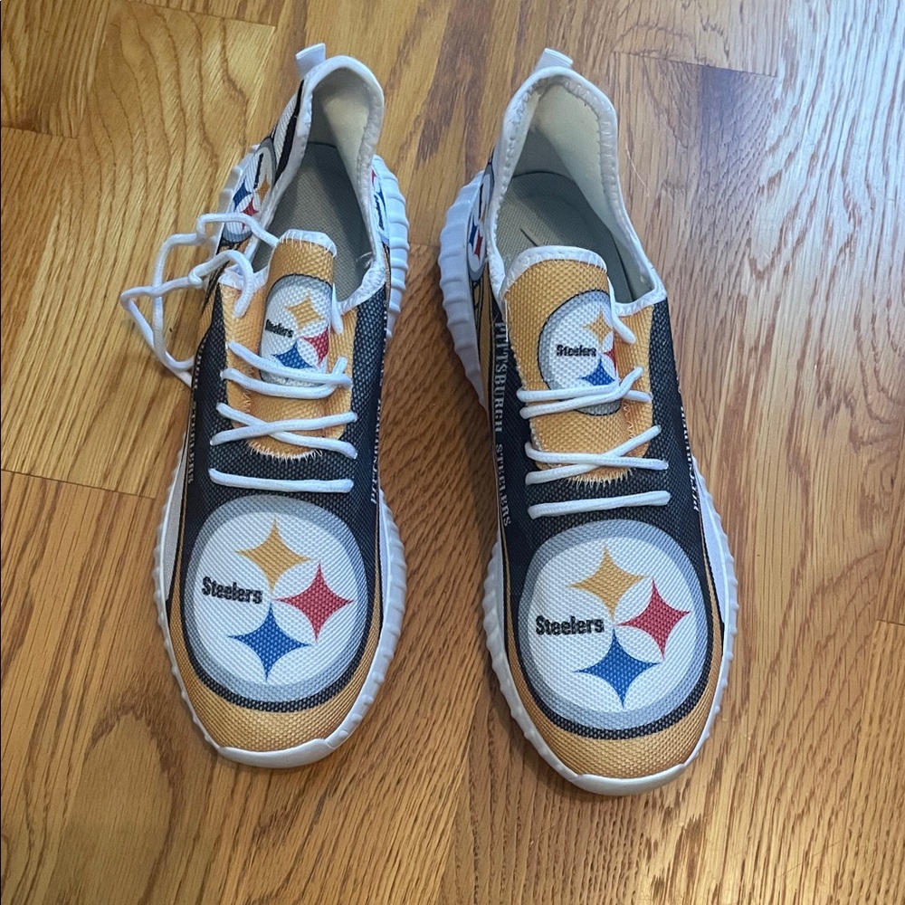 Pittsburgh Steelers Women’s Slip on Tennis Shoes - size 10/43 show your pride!